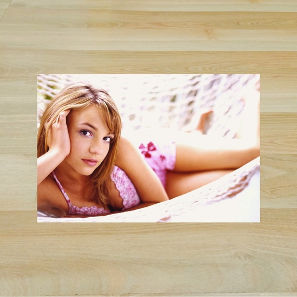 Britney Spears Queen of Pop 4x6 Portraits 8pc set - Picture 5 of 9